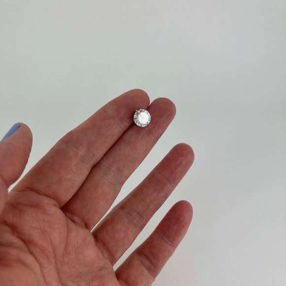 VINTAGE 💎 925 STERLING CZ . ALR 2 CARAT STUD POST SINGLE EARRING . FAUX DIAMOND - Picture 7 of 17